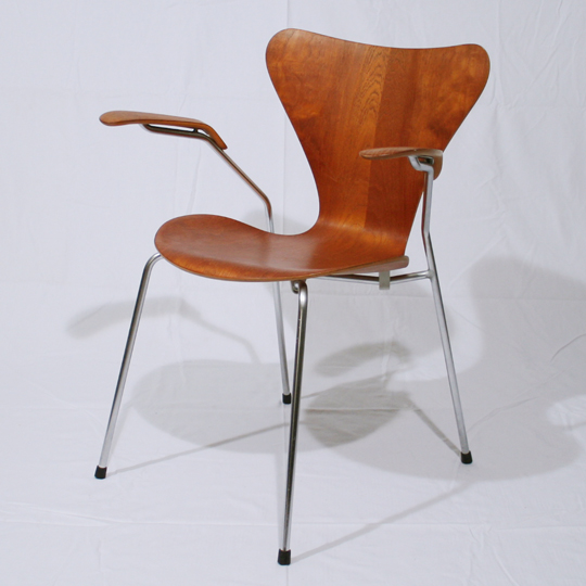 チェア＆ソファ「Model-3207 Seven Arm Chair (teak)」
