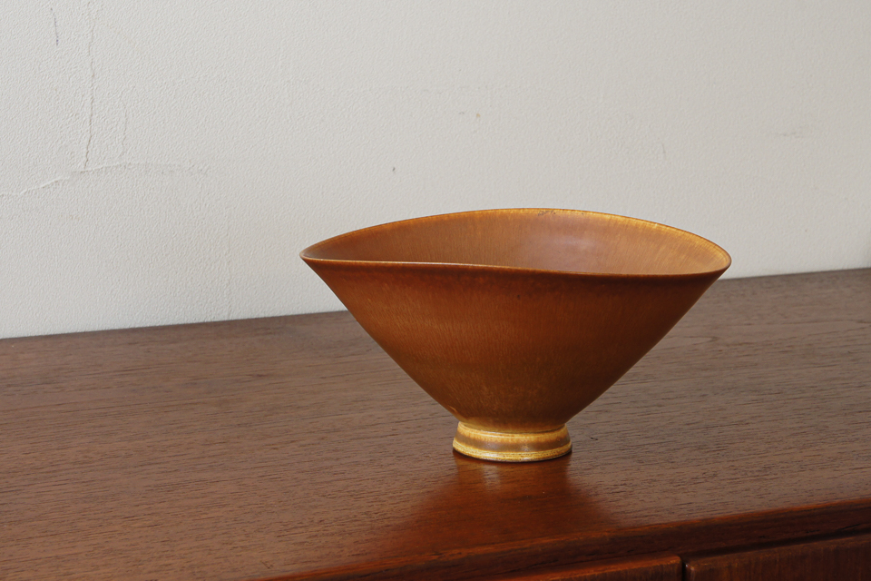 北欧雑貨「黄茶釉沓形鉢」